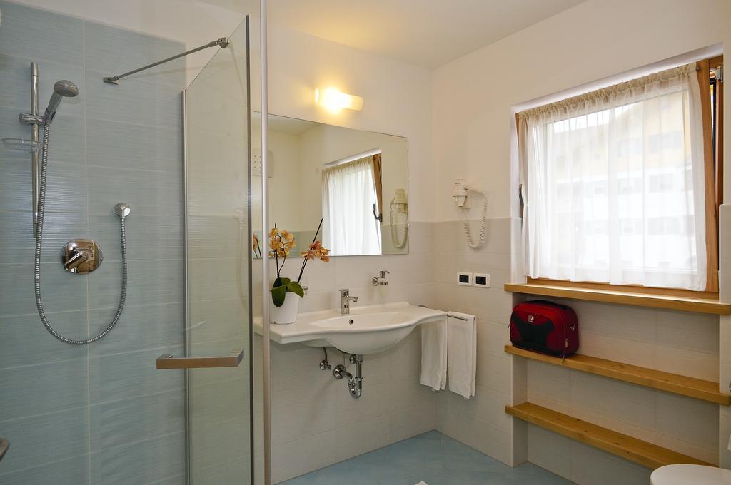 Residence Ciasa Mirasas Бадия Номер фото